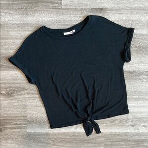 SO black front knot top